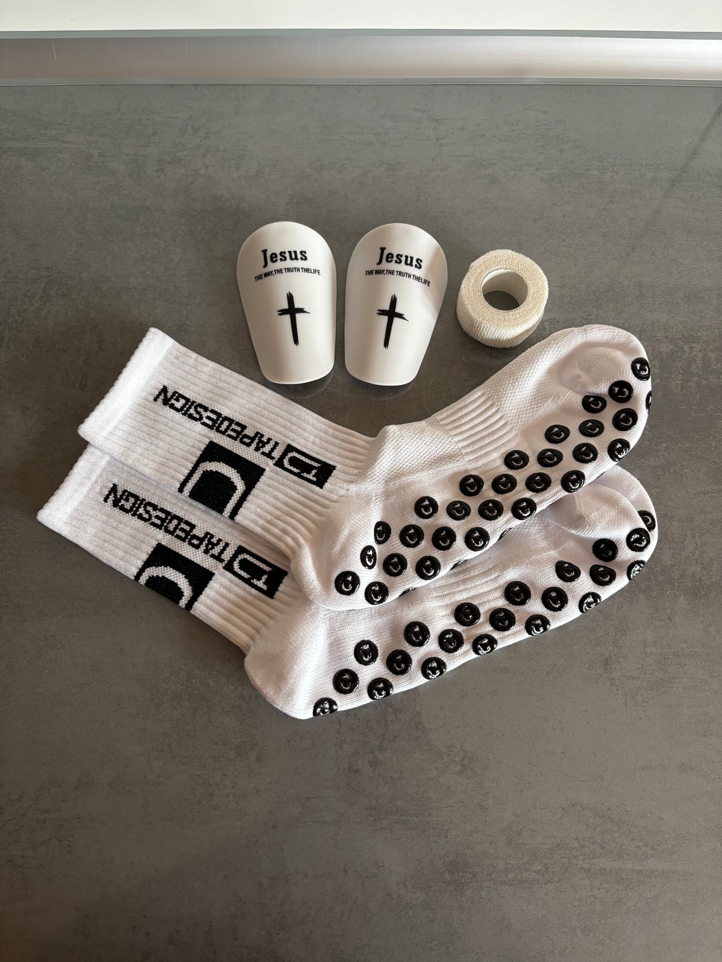 BOX PIŁKARSKI RELIGIJNY BIAŁY